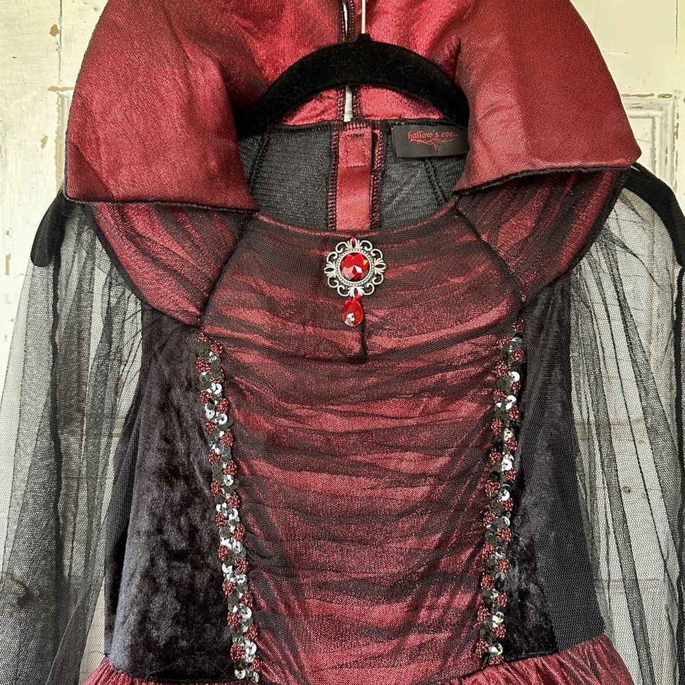 HALLOW’S EVE, GIRLS WITCH COSTUME.LONG DRESS WITH HOOP,IN RED/BLACK.SIZE S(7-8) - Picture 4 of 11
